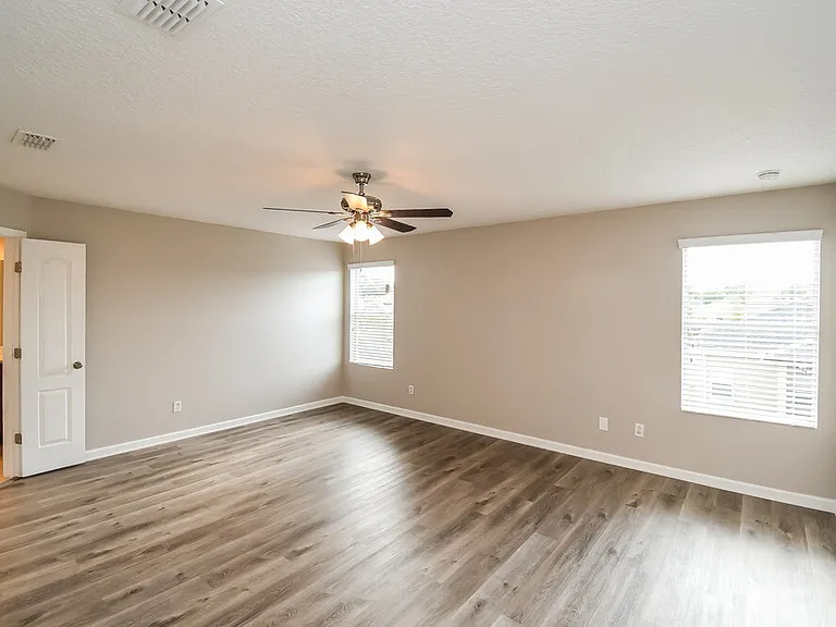 16280 Stanis Ct — Photo 11