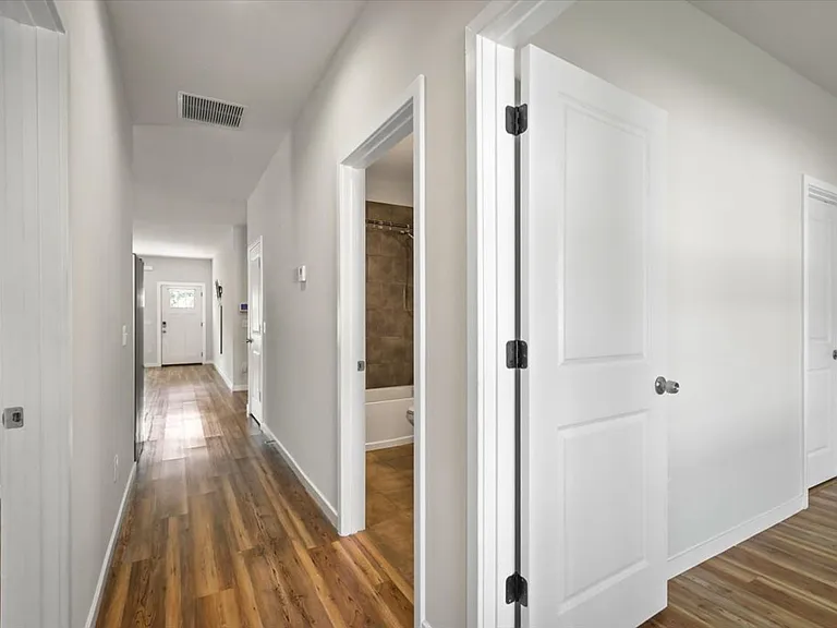 700 Hamilton Ave — Photo 16