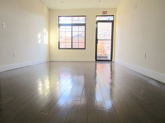 3rd image of 60 Jefferson St #1NLS