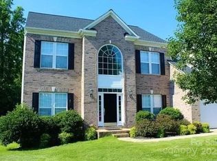 219 Flowering Grove Ln, Mooresville, NC 28115