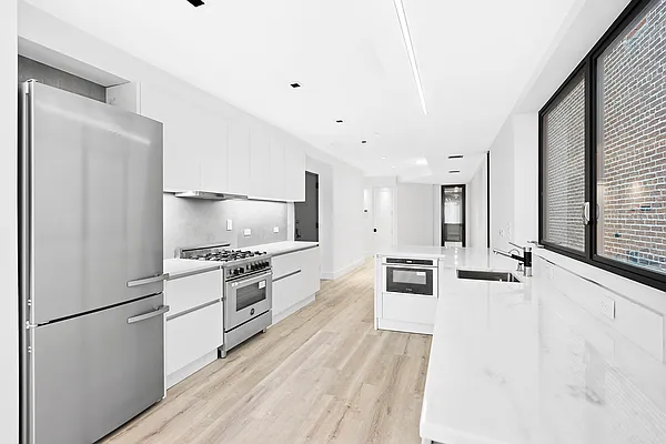 Rented by Dusk Group Inc | media 38