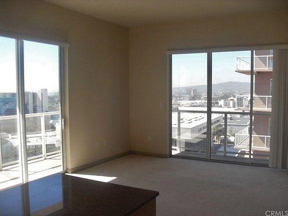 4th image of 488 E Ocean Blvd Unit 1403