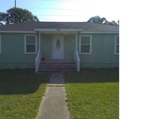 1015 W Woodlawn Dr, Mobile, AL 36605