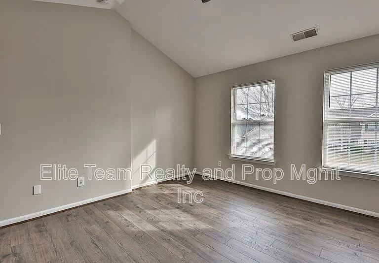 7109 Angela Marie Ct — Photo 26