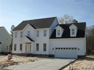 4027 Frontier Ave, Fayetteville, NC 28312
