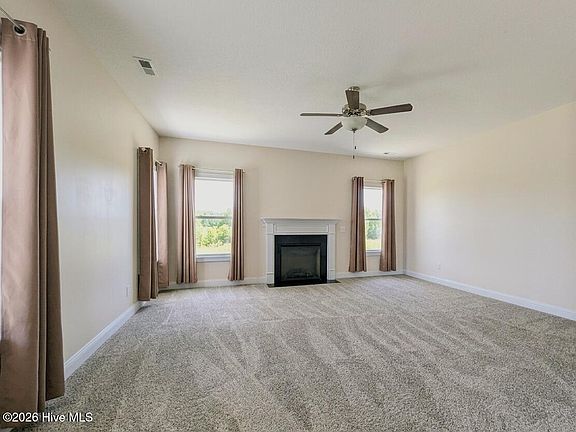 4th image of 307 Lonesome Dove Court