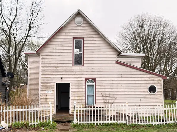 207 W Union St, Waynetown, IN 47990