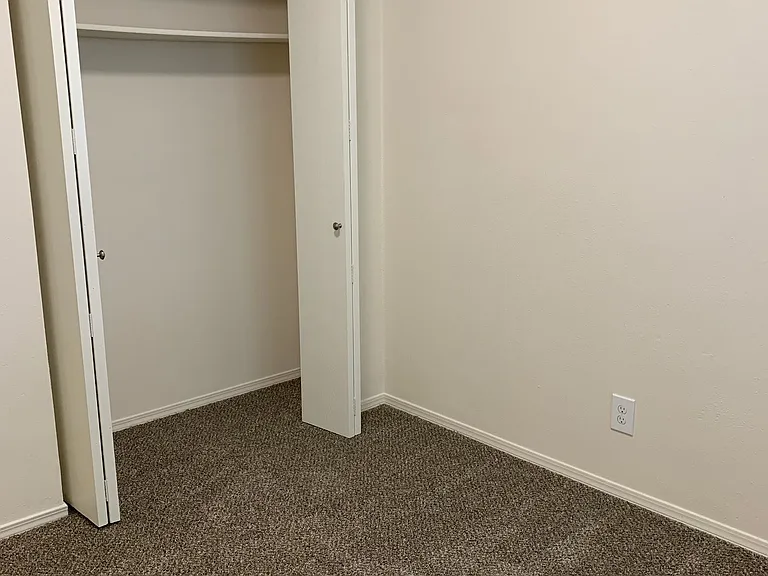 8160 Williwa Ave #B — Photo 16