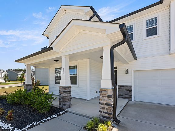 3rd image of 205 Mallard Loop Dr