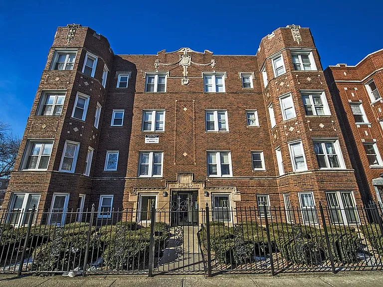 8056 S Drexel — Photo 11