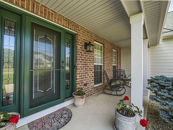 4th image of 24 James Drive
