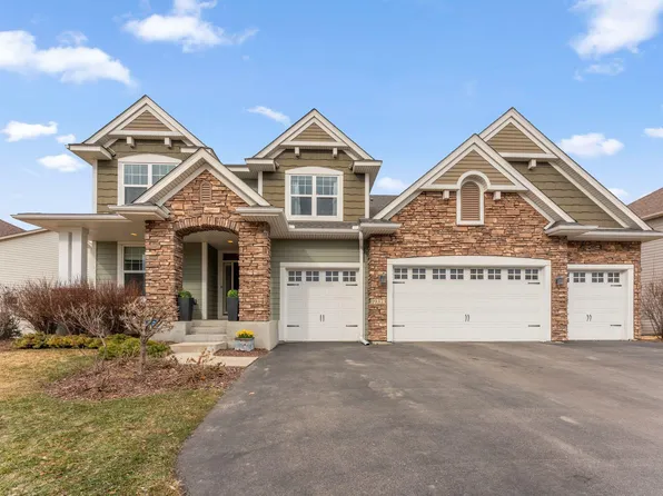 19373 Huntington Ave, Lakeville, MN 55044