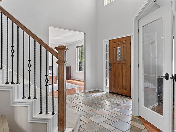 4th image of 2451 OAKLINE DR