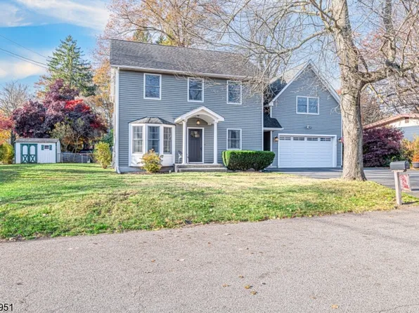 72 Greenbrook Dr, West Milford Twp., NJ 07480