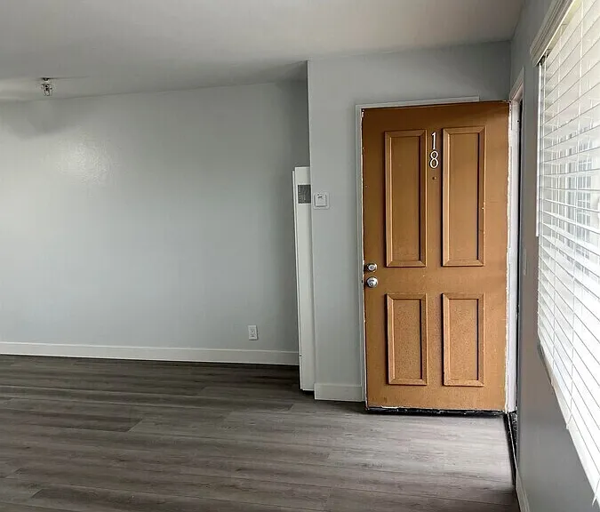 13610 S Cordary Ave #18 — Photo 5