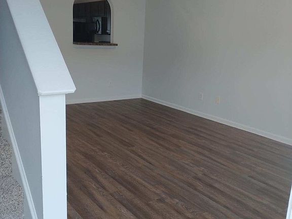 3rd image of 745 Arthington St #17899ad58