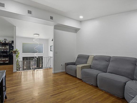 2nd image of 4 Medford Place