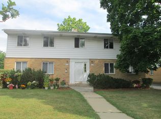 630 Westmoreland Dr #630A, Vernon Hills, IL