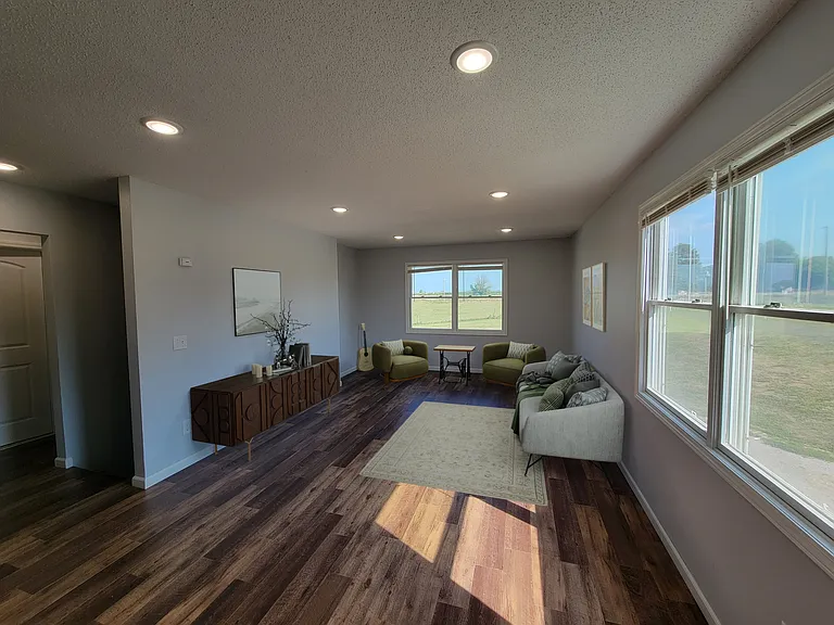 623 Highway T14 — Photo 11