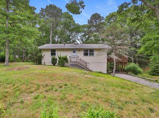 37 Cammett Ln, Barnstable, MA 02630