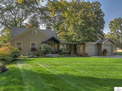 1864 S 88th St, Omaha, NE, 68124