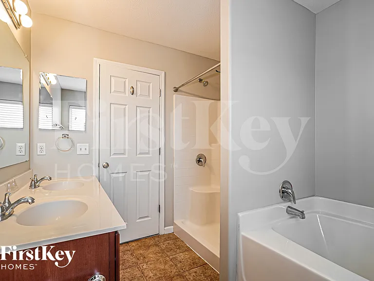 21 Hawthorne Dr — Photo 12