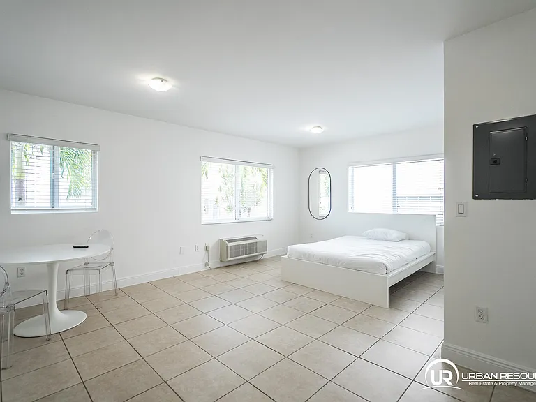 6971 Carlyle Ave #104 — Photo 6