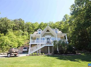 1635 Bryant Mountain Rd, Roseland, VA 22967
