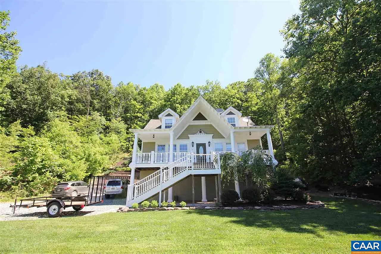 1635 Bryant Mountain Rd photo 1