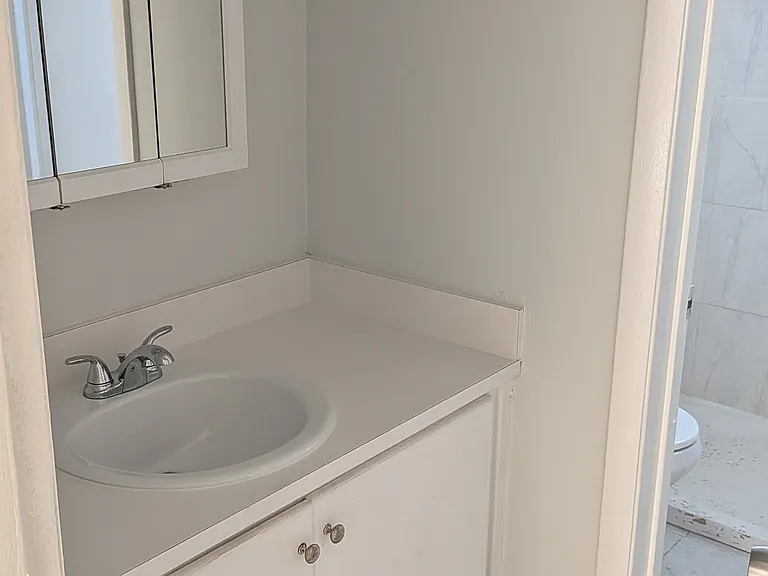 1194 NW 19th Ave #1 — Photo 19