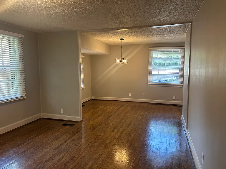 2300 Sharondale Dr — Photo 14