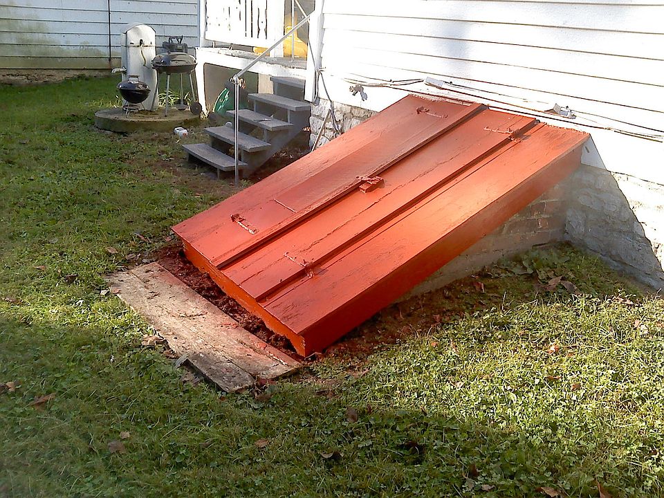 2nd image of 120 N 5th St