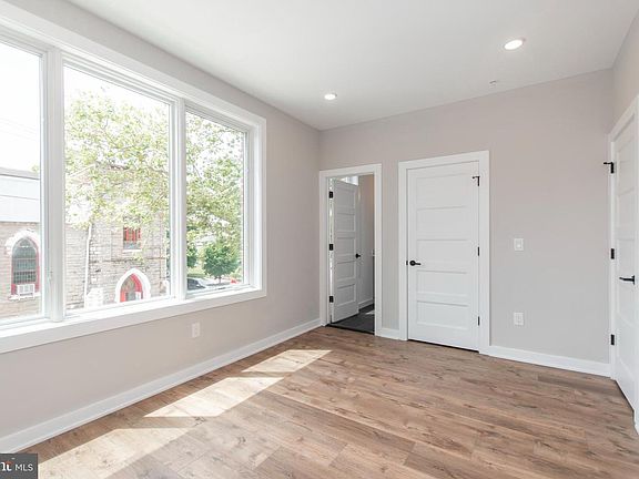 5th image of 439 N 35th St #C