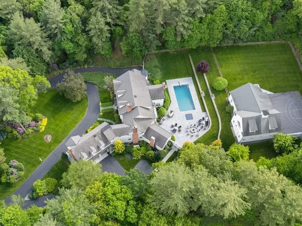 43 Pine St, Weston, MA 02493