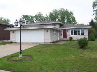 1421 N Indiana St, Griffith, IN 46319