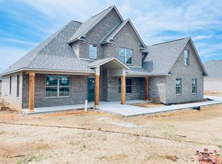 126 Nightshade Dr, Medina, TN 38355