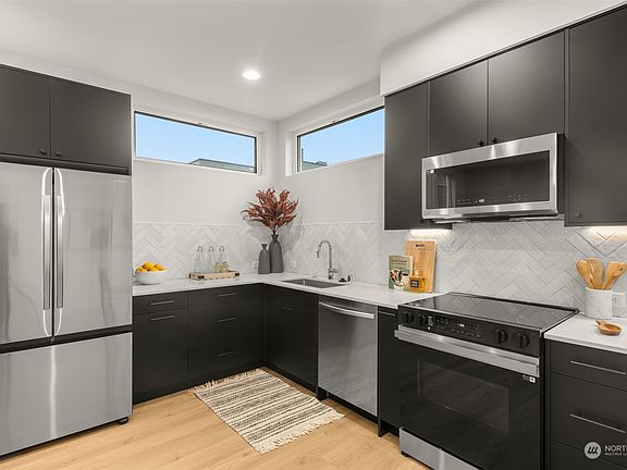 4th image of 8049 H Mary Avenue NW