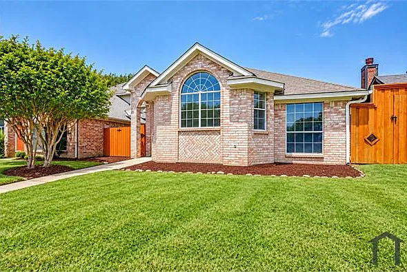 3 bed, 1604 sqft, $2,800 — Photo 3