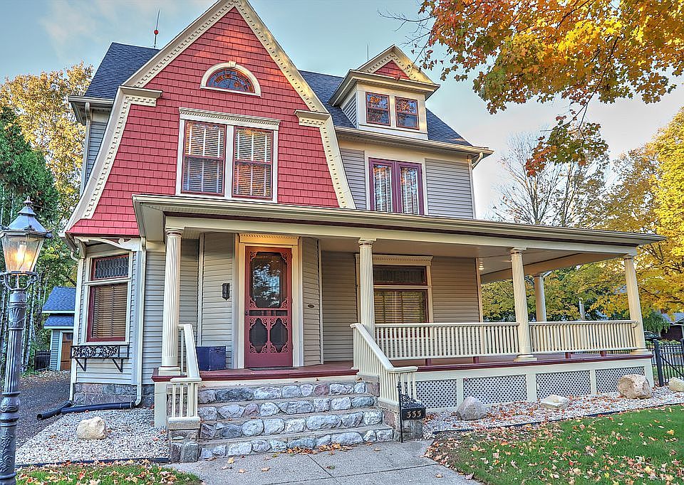1st image of 333 E Lovett St