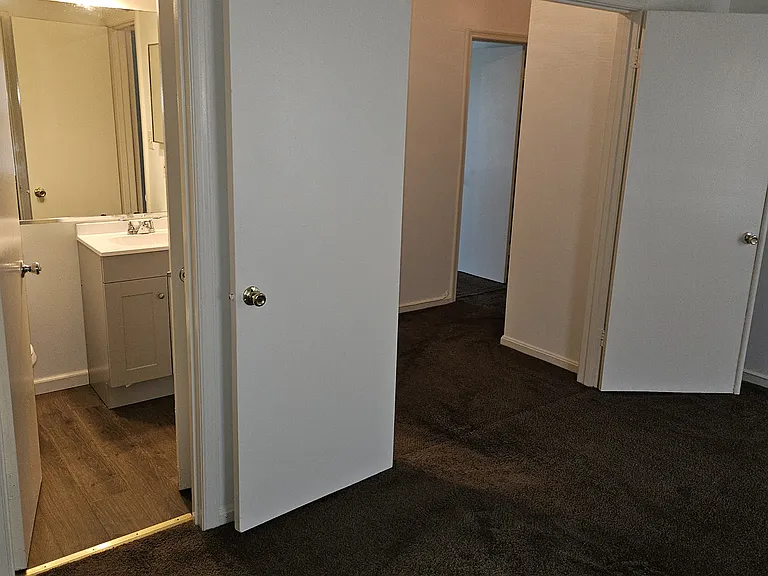 715 Saint Michaels Dr — Photo 11