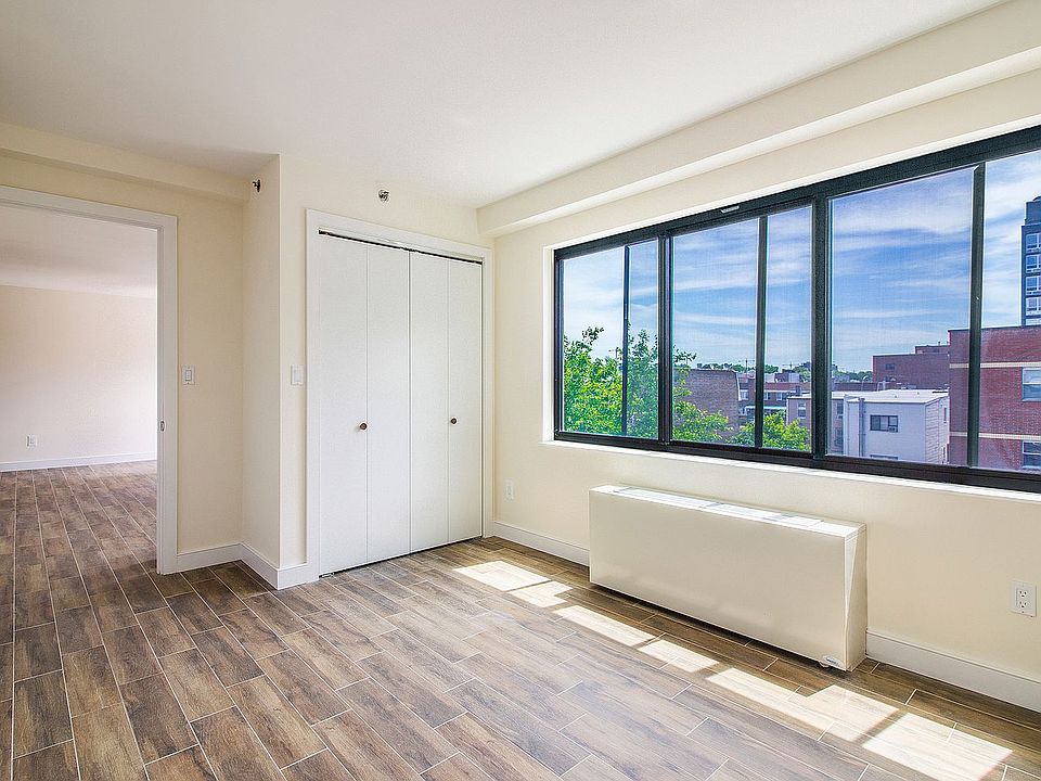 2nd image of 11-59 Welling Ct #3D