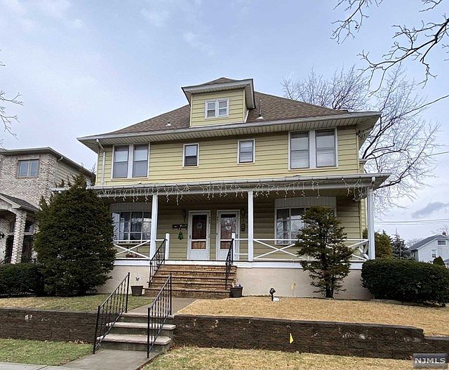 1st image of 429-431 2nd Ave #2