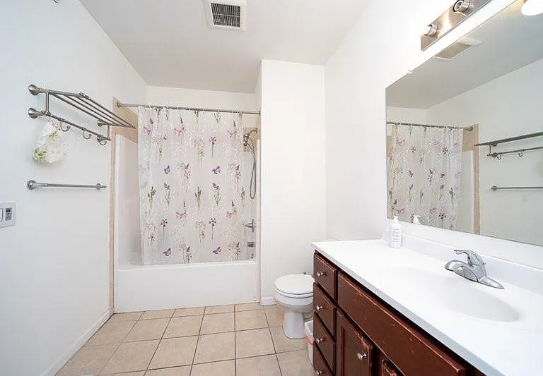 5903 Jefferson St #302 — Photo 5