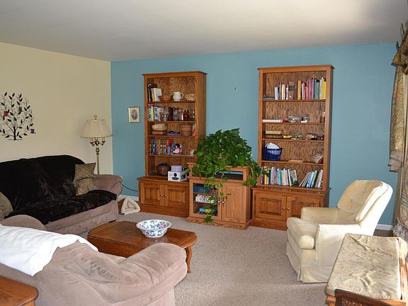 2nd image of 669 Timberlane Dr