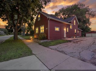 1123 Cass St, Green Bay, WI 54301