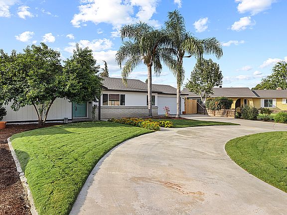 2nd image of 3821 W Pryor Court