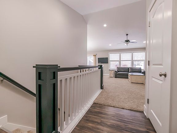 5th image of 12947 Sweetbriar Dr