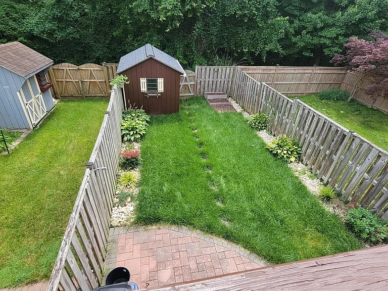 8702 Castlerock Ct — Photo 24