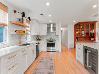 865 E 2nd St #2, South Boston, MA, 02127