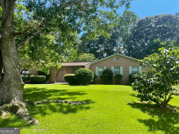 107 Leta Ln, Valley, AL 36854